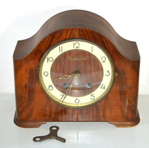Ancienne horloge poser - horloge,